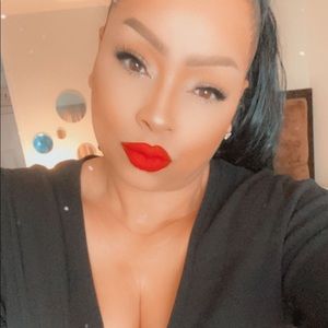 Meet your Posher, Sherry